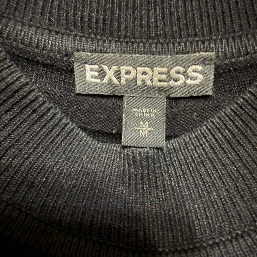 Express Black Ribbed Crop Top - Picture 3 of 3
